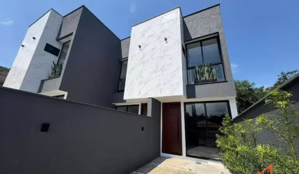Casa com 3 quartos no Anita Garibaldi em Joinville