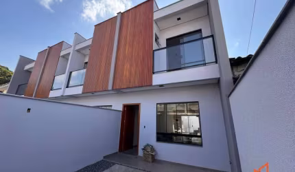 Casa com 3 quartos no Guanabara em Joinville
