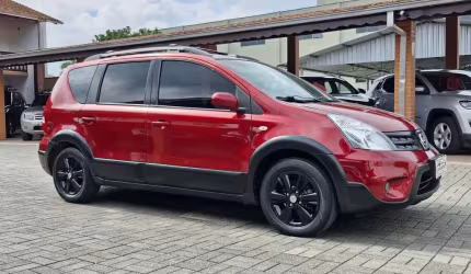 Nissan livina x-gear x-gear sl/x-gear 1.8 flex f. aut.  - vermelha - 2013/2014