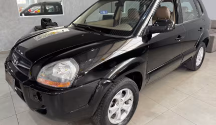 Tucson 2.0 ano 2010 automático pneus novos 