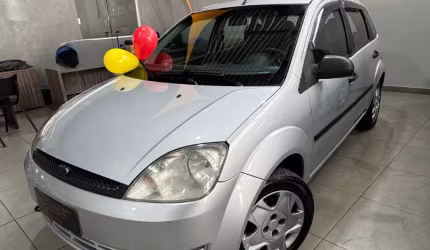 Fiesta hatch 1.6 ano 2004