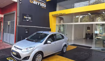 Fiesta 1.6 se sedan 2014 raridade km baixo e sem retoque!!!!