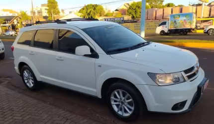 O carro esta bem conservado