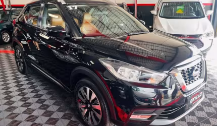 Nissan kicks sv cvt 2017