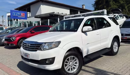 Toyota hilux sw4 sr 4x2 2.7/ 2.7 flex 16v aut.