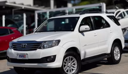 Toyota hilux sw4 sr 4x2 2.7/ 2.7 flex 16v aut.