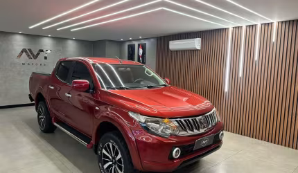 Mitsubishi l200 triton sport gls 2.4 cd diesel mec.  - vermelha - 2017/2018