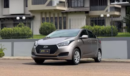 Hyundai hb20s 1.6 - prata - 2016/2017