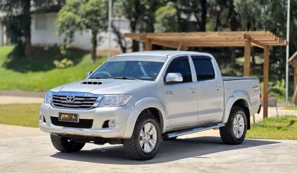 Toyota hilux cd srv d4-d 4x4 3.0 tdi diesel aut  - prata - 2013/2014