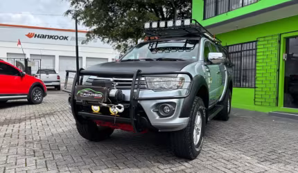 L200 triton 3.5 hpe v6 4x4