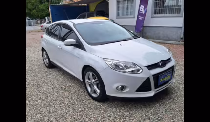 Ford focus hatch 1.6 16v 4p flex se powershift automático