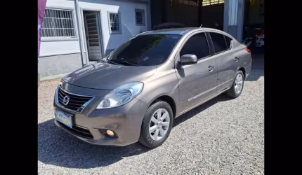 Nissan versa sedan 1.6 16v 4p flex sl