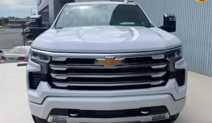Chevrolet silverado 2024 5.3 v8 gasolina 1500 high country 4x4 automático