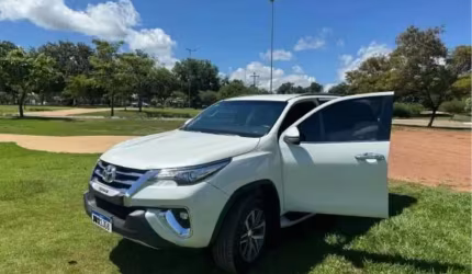 Toyota hilux sw4 2019 2.8 srx 4x4 16v turbo intercooler diesel 4p automático