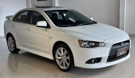 Lancer gt 2.0 2013 com teto panoramico, super conservado, bancos em couro, rodas aro 18,