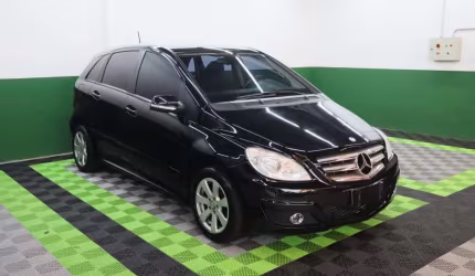 Mercedes-benz b 180 2010