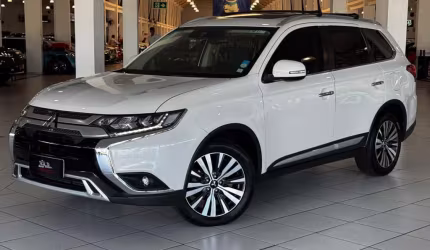 Mitsubishi outlander 2.2 hpes 2020