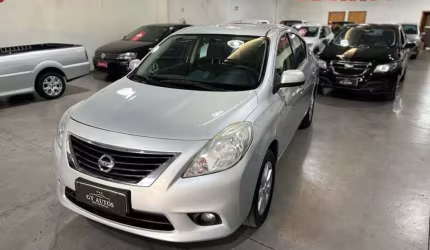Nissan nissan versa 16sl flex 2013