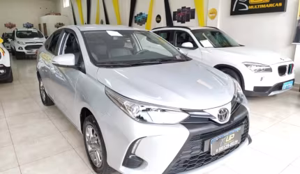 Toyota yaris yaris 1.5 xl plus connect cvt