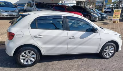 Volkswagen gol 1.0 mi seleção 8v flex 4p manual g.vi