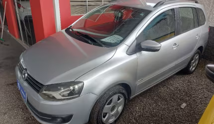 Vw spacefox 1.6 trend completa  ano 2012
