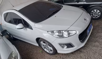 Peugeot 308 2.0 allure,  câmbio manual,  ano 2013.
