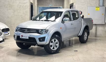 Mitsubishi l200 triton 2011 3.2 hpe 4x4 cd 16v turbo intercooler diesel 4p automático