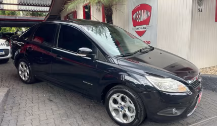 Ford/focus sedan titanium 2.0