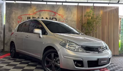 Nissan tiida sl 1.8/1.8 flex 16v aut. 2011 flex