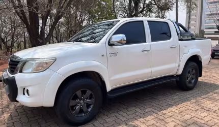 Toyota hilux 2.7 sr 4x2 cd 16v flex 4p automático