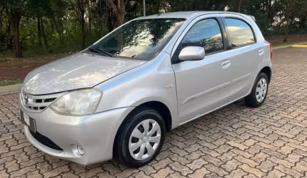 Toyota etios 1.3 xs 16v flex 4p manual