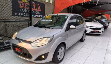 Fiesta hatch 2014 completo