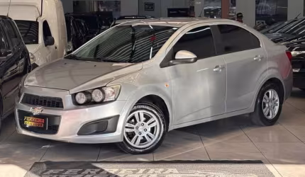 Chevrolet sonic sedan lt 1.6 16v 2013