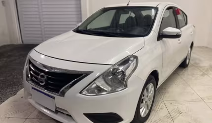 Nissan versa 16sv cvt 2020