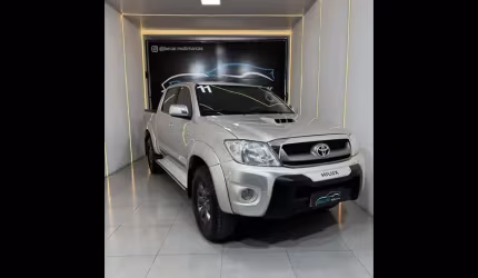 Toyota hilux cd srv d4-d 4x4 3.0  tdi dies  - prata - 2010/2011