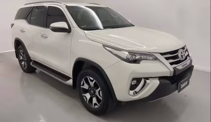 Toyota hilux sw4 2.8 srx diamond 4x4 7 lugares 16v turbo intercooler diesel 4p automático