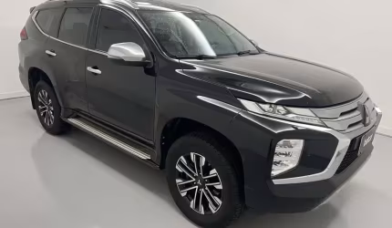 Pajero sport hpe-s awd aut