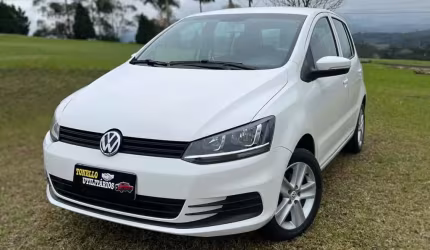 Volkswagen fox trendline 1.0 flex 8v 5p  - branca - 2014/2015