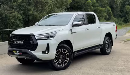 Toyota hilux cd srx 4x4 2.8 tdi 16v diesel aut. - branca - 2021/2021