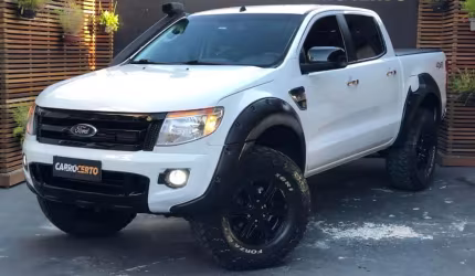 Ford ranger xlt 3.2  4x4 cd diesel aut. 2015  4 pneus novos 35mt    snorkel