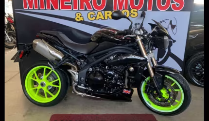 Triumph speed triple 1050i abs
