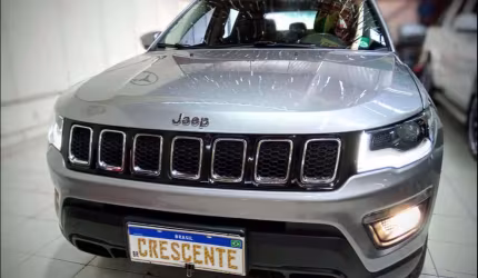 Jeep compass jeep compass longitude 2.0 diesel 4x4 2018/2019 automática - prata - 2018/2019