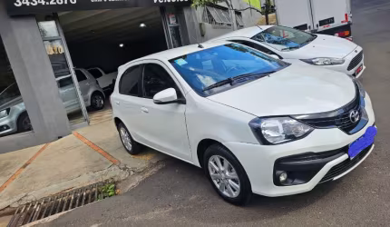 Etios hatch 1.5xplus autom 2020