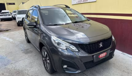 Peugeot 2008 allure 1.6 at 2022