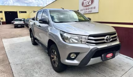 Toyota hilux 2.8 std 4x4 cd 2017