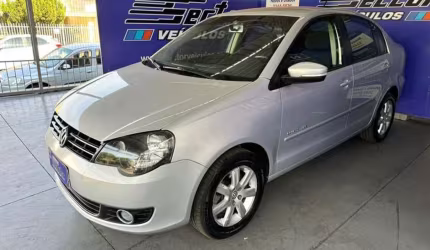 Volkswagen polo sedan 2.0 comfor 2013