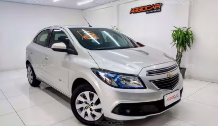Chevrolet onix 1.4 mt lt flex 2015