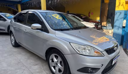 Ford focus hatch 1.6 flex manual – desempenho, conforto e custo-benefício incrível!