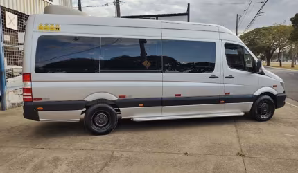 Mercedes-benz sprinter 415 executiva 19 lugares