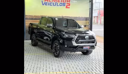 Toyota hilux 2.8 d-4d turbo diesel cd srx 4x4 automático